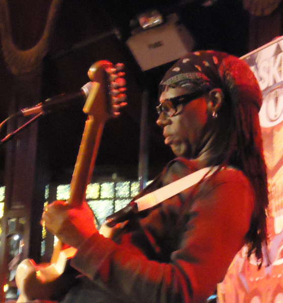 Chic Featuring Nile Rodgers - iTunes Festival 2013 - London - Roundhouse - Live - Kostenlos - Hack4Life