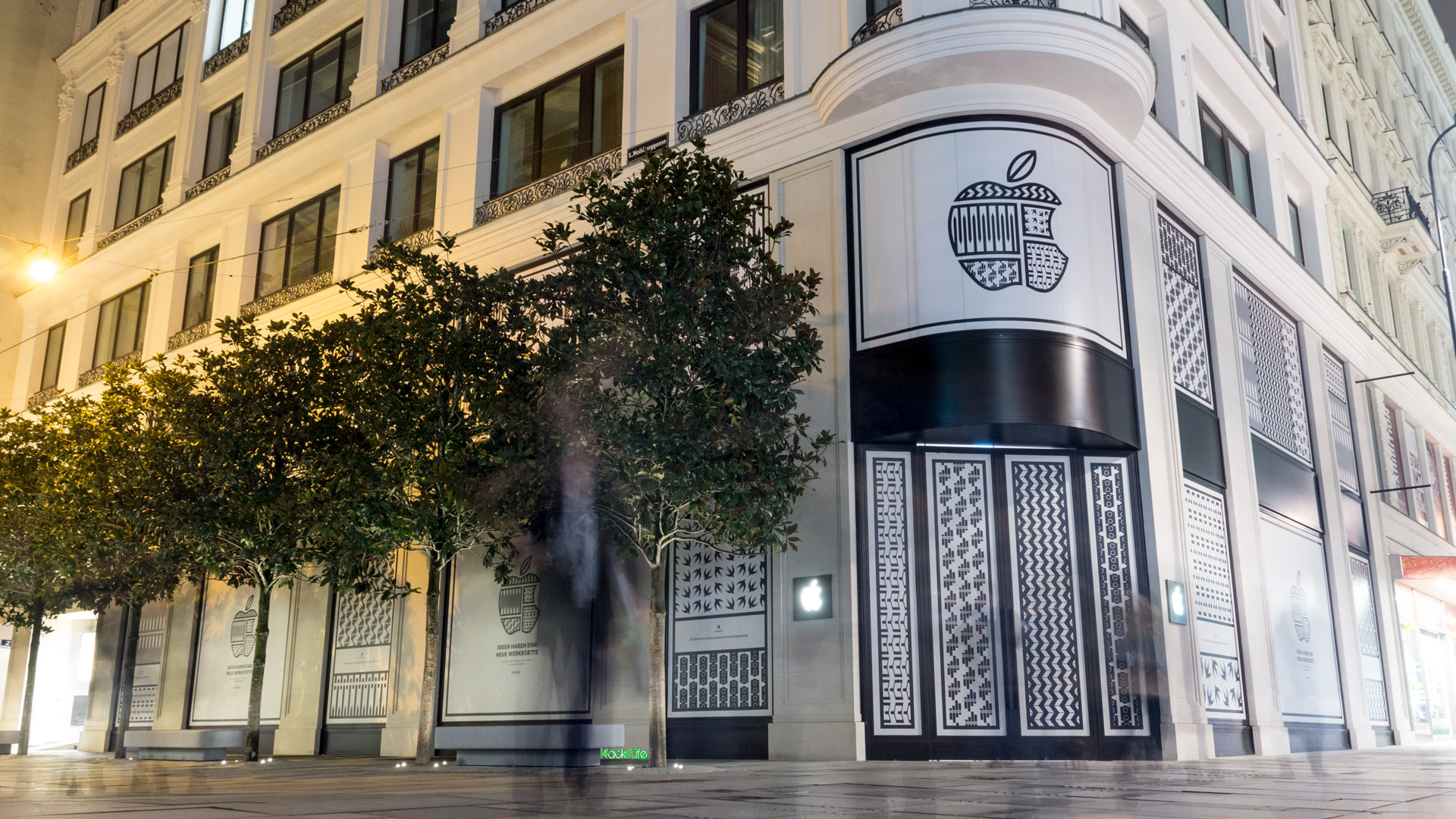Eingangsbereich Apple Store Kärntnerstraße, Wien, Hack4Life, Fabian Geissler