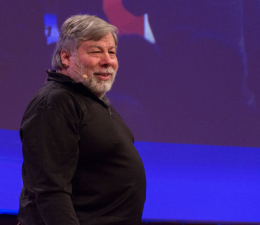 Steve Wozniak bei WeAreDevelopers in Wien über Bitcoins und Tesla