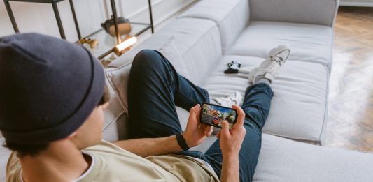 Mobile Spiele: 4 Trends, die das Gamen unterwegs noch besser machen